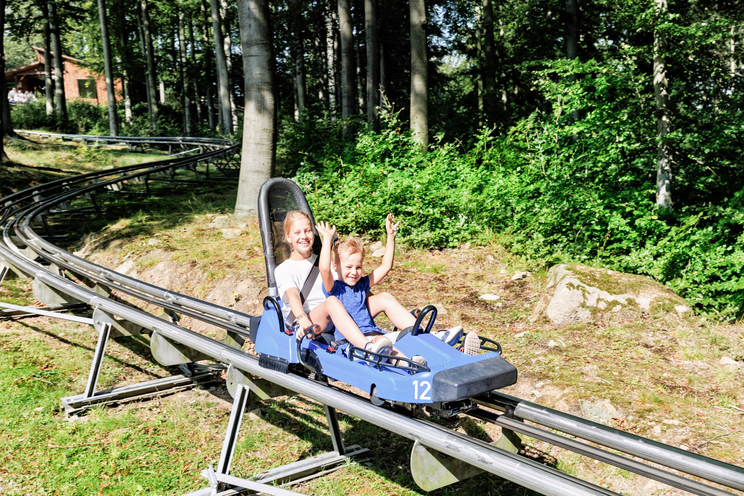 Rides - overexposed - Universal