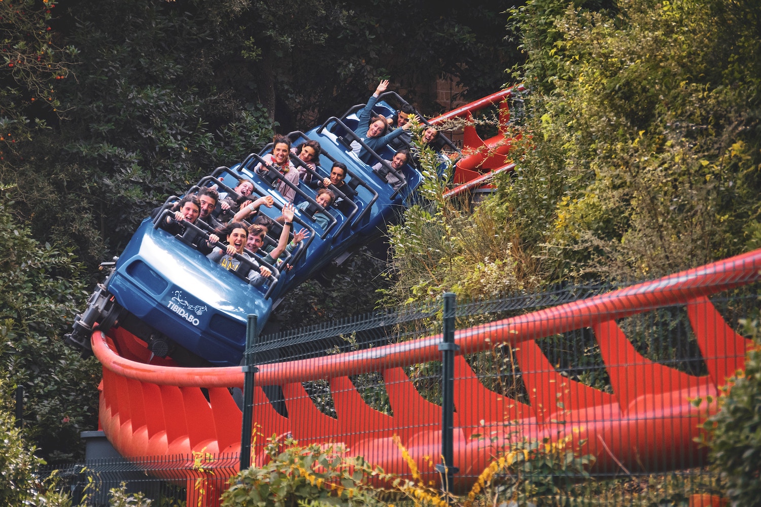 roller coaster image, amusement park photography system, attractions industry