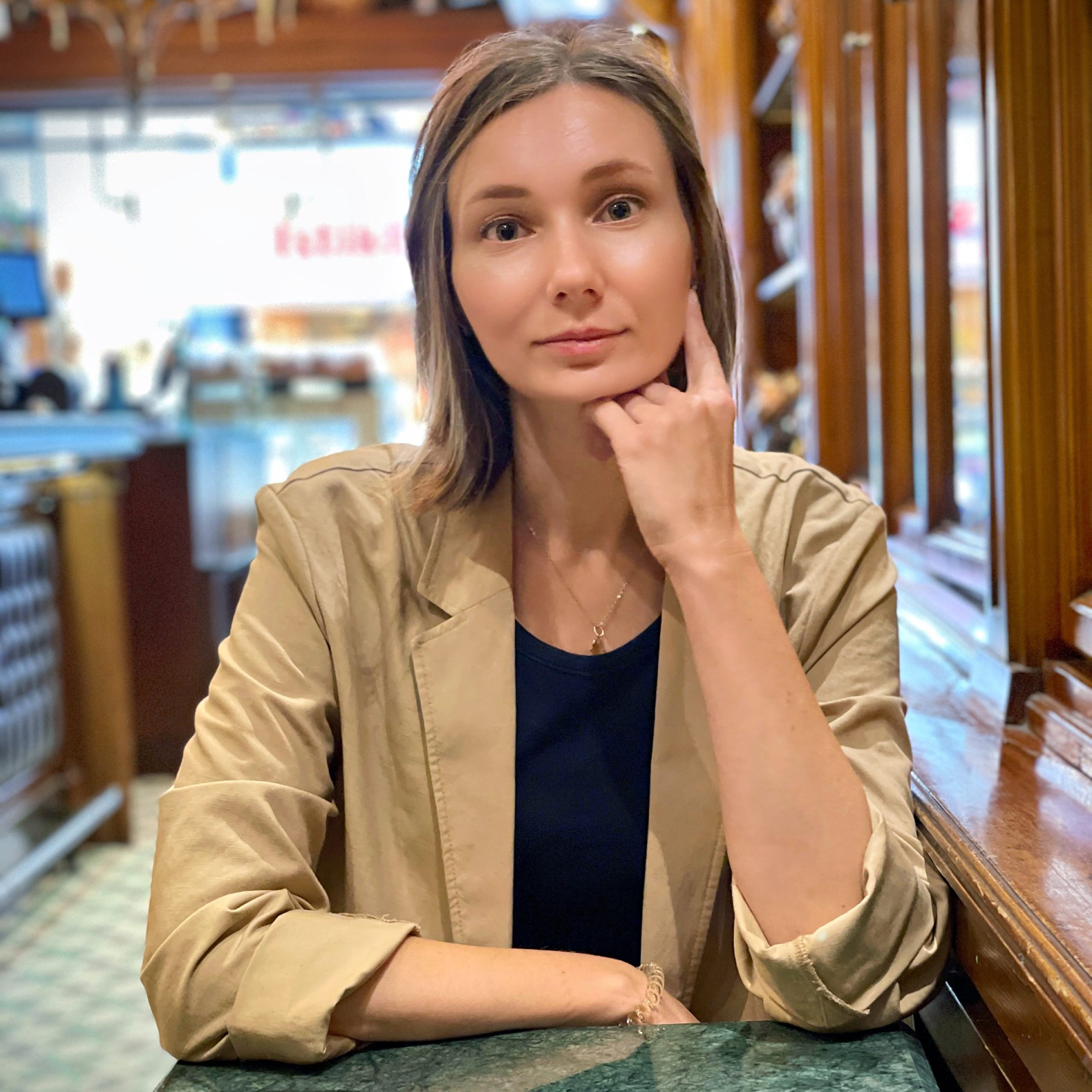 Tanya Headshot 2_PerfectlyClear